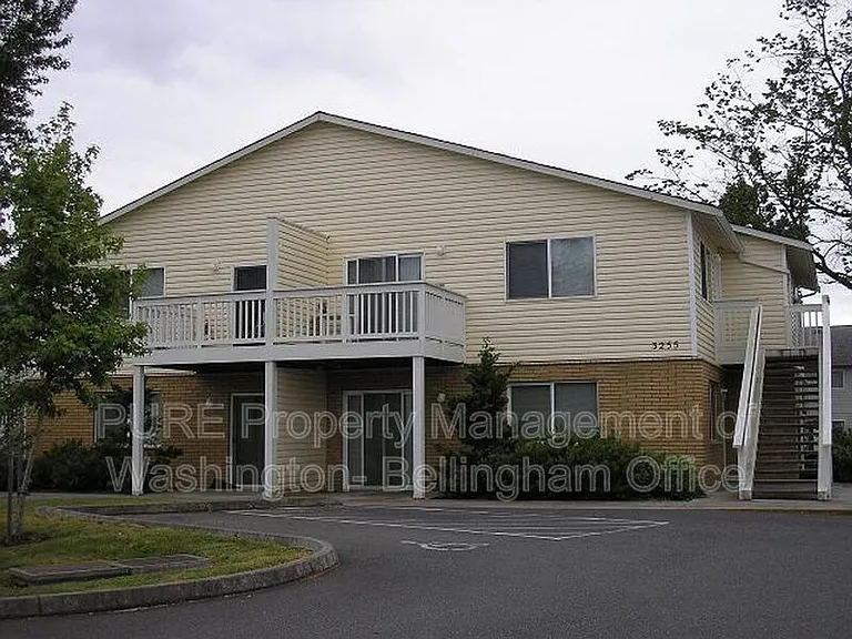 3255 Racine St #202 — Photo 17