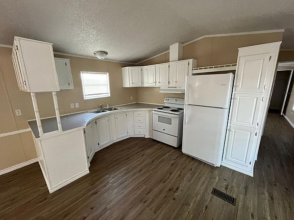 4th image of 2501 Martin Luther King Blvd Lot 516