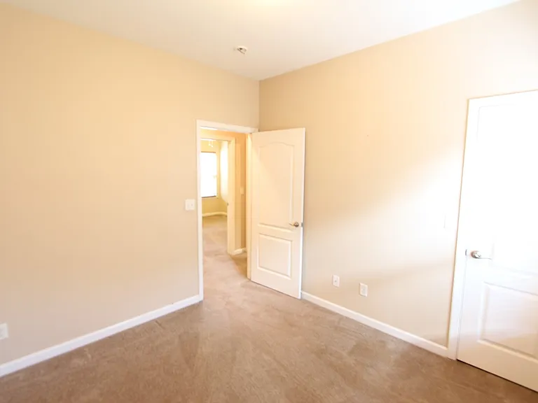 222 Oxmoor Pl — Photo 14