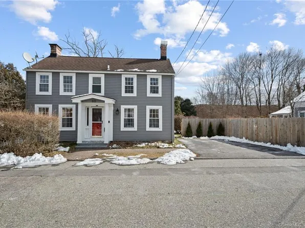 10 Grosvenor Place, Norwich, CT 06360