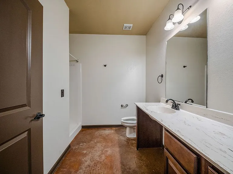 1930 N Reynolds Rd #103 — Photo 11