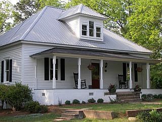 1st image of 19 Whitehall Rd