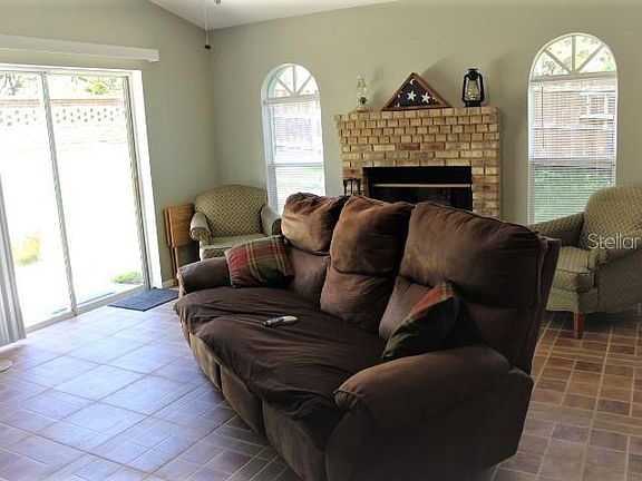 5th image of 1043 Brielle Ave