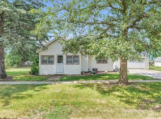 313 E Oliver St, Mansfield, IL 61854