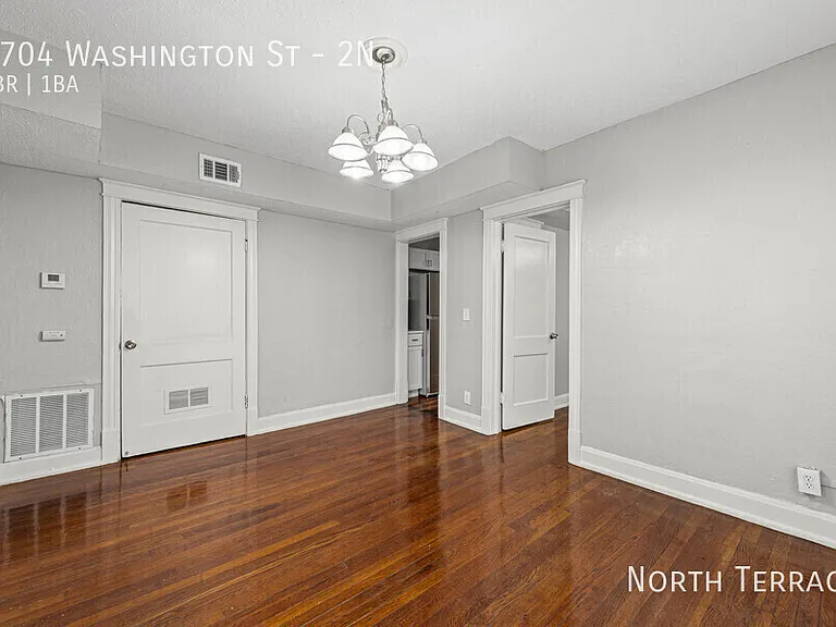 3704 Washington St #2N — Photo 7