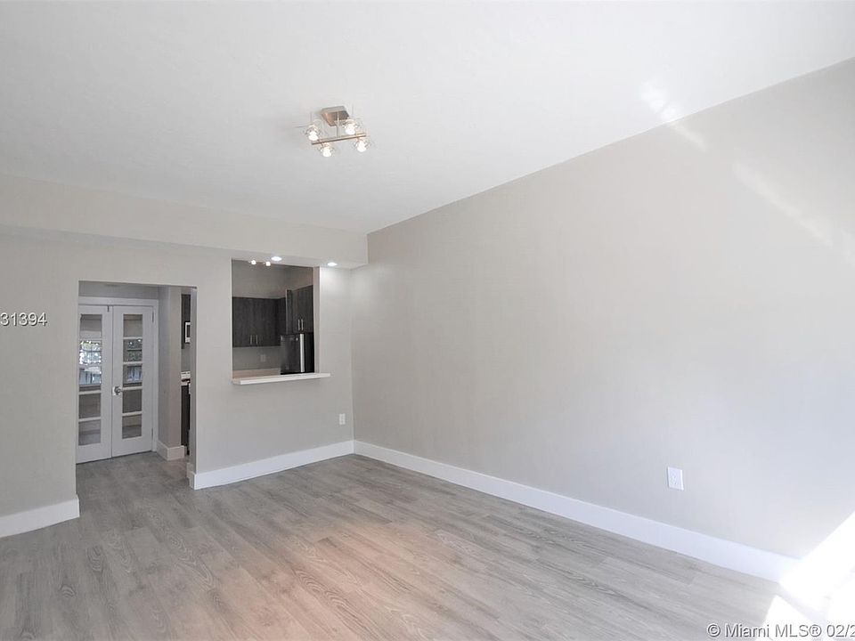 1st image of 1440 Euclid Ave #Three