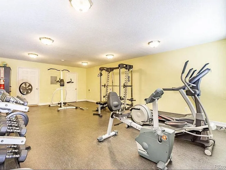 2345 N Clay St #7 — Photo 12