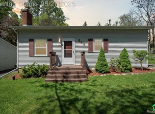 243 Reno St, Lake Orion, MI 48362