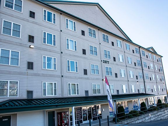 Metro Towers - Leasing Office