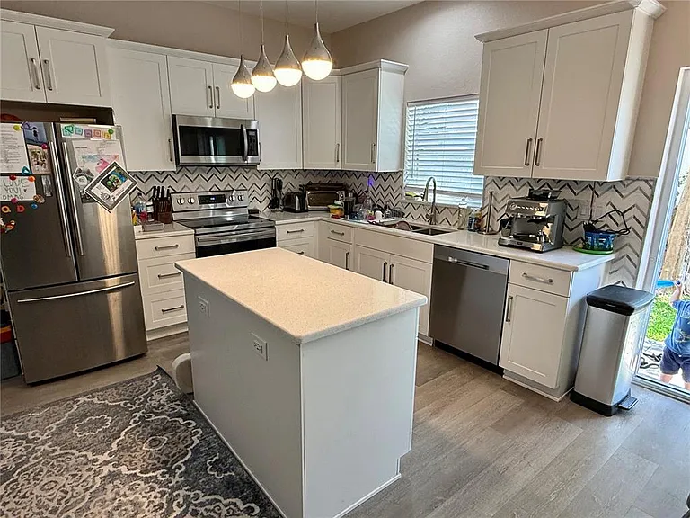 13201 Opal Ct — Photo 8