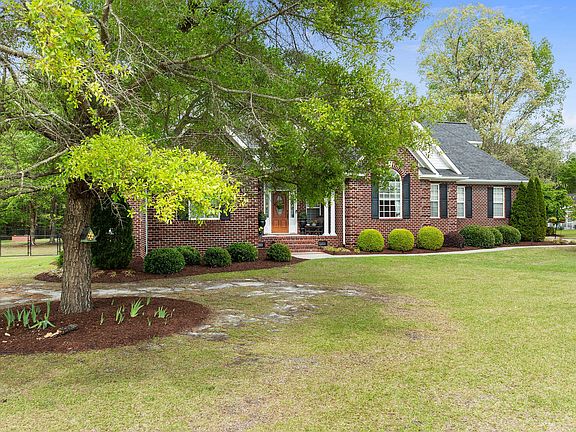 3rd image of 122 Adler Lane