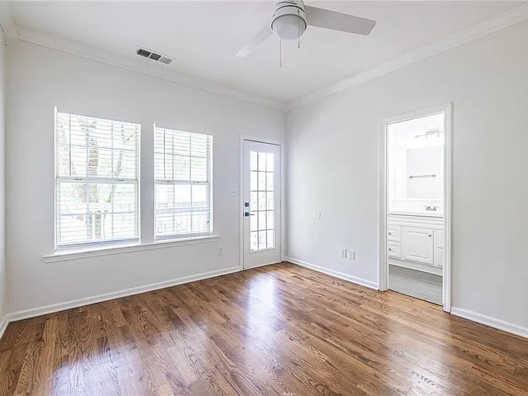 1146 Ira St SW — Photo 12