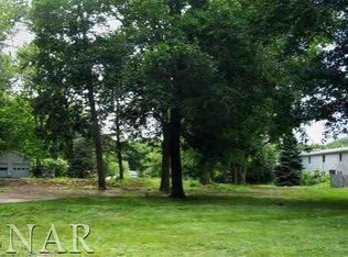 807 N Linden St, Normal, IL 61761