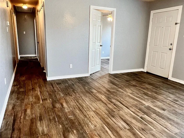 1728 Red Oak Ct — Photo 8