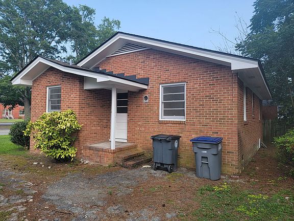 2nd image of 524 Mill St