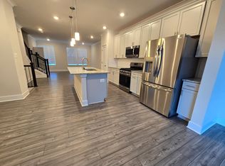 1408 Clingmans Dome Dr, Frederick, MD 21702