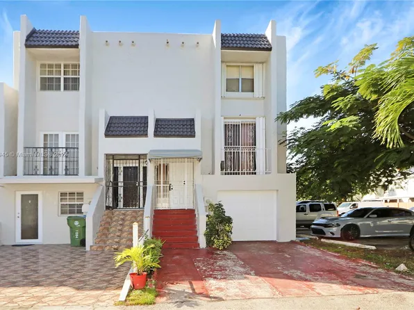 1068 W 44th Ter #45, Hialeah, FL 33012