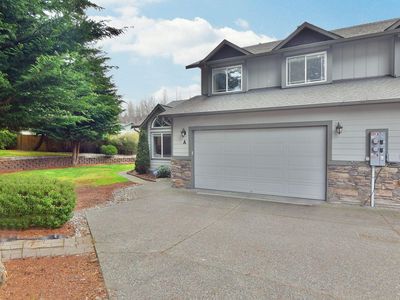 19333 Damson Rd #A, Lynnwood, WA, 98036