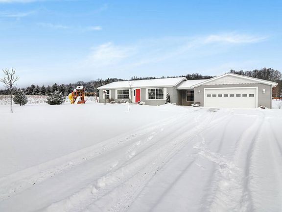 4th image of 32210 Valewood Ln