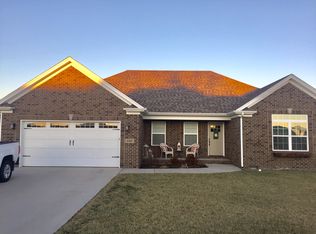 290 Maple Hill Ct, Bowling Green, KY 42101