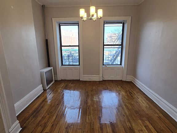 2nd image of 526 Flatbush Ave APT 2D