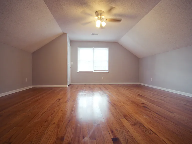 4525 Fox Creek Dr — Photo 40