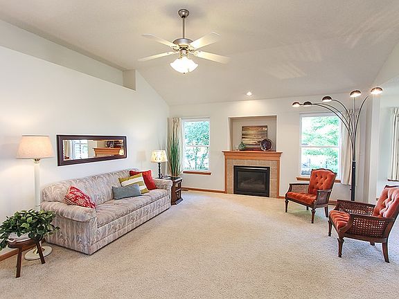 2nd image of 1640 Fawn Dr