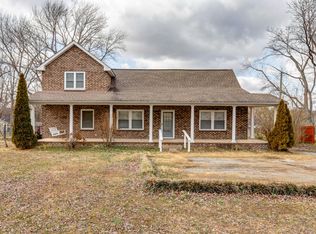 1419 5th Ave W, Springfield, TN 37172