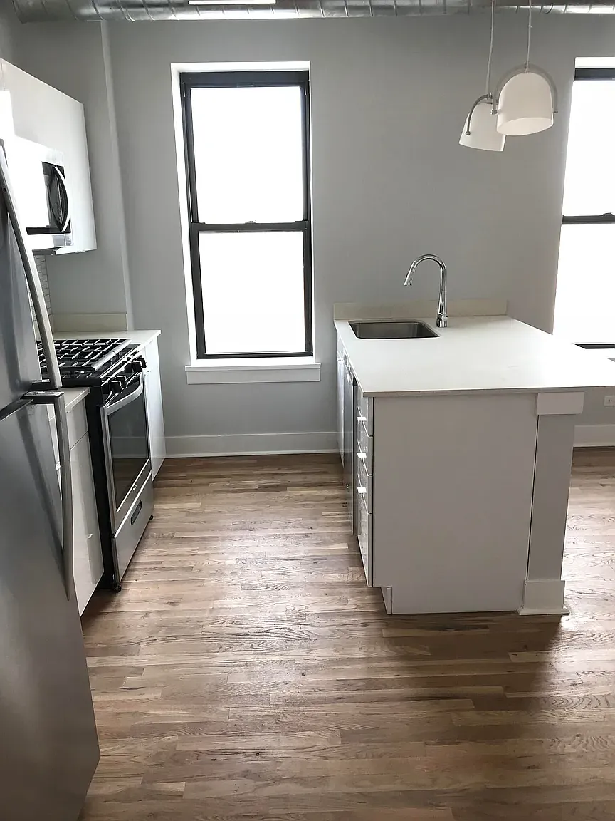 1 bed, 800 sqft, $1,835 — Photo 3