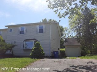 570 Kamran Dr NW, Christiansburg, VA 24073