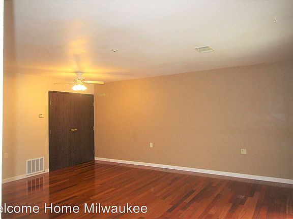 5th image of 9108 N Park Plaza Ct #9108
