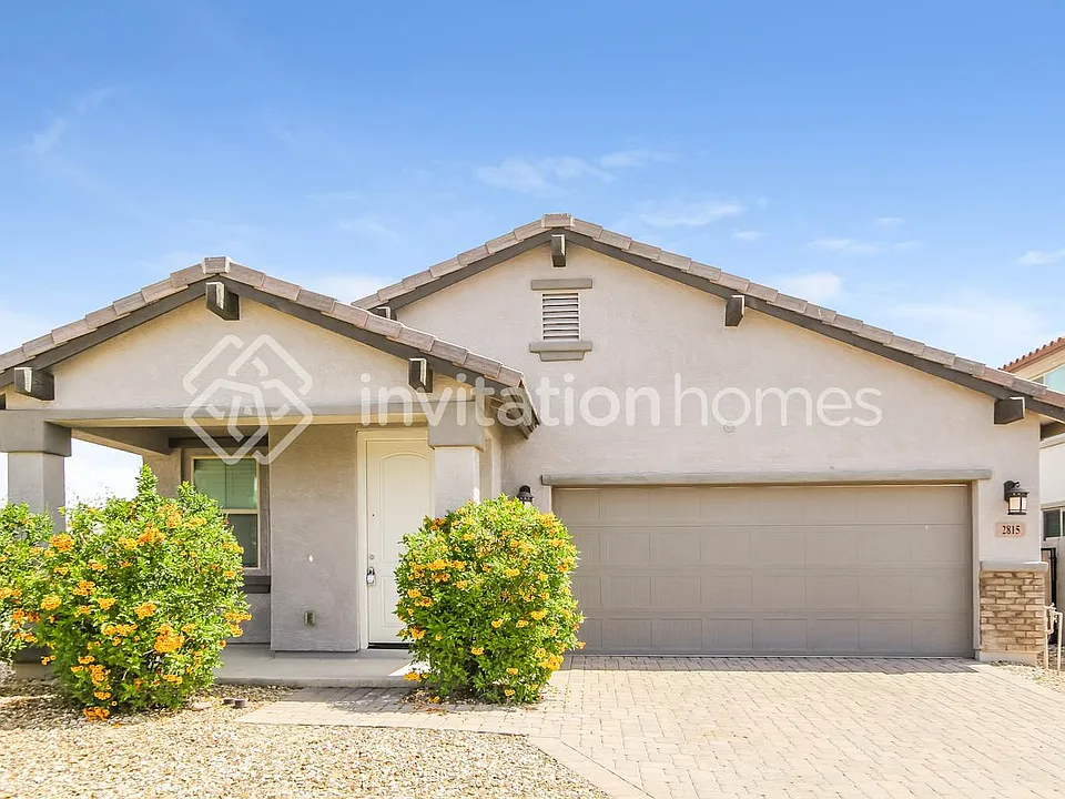 2815 S 95th Dr