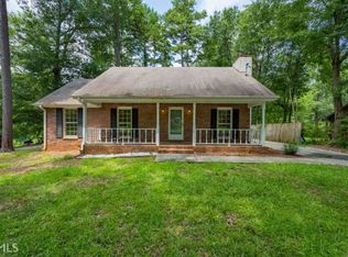 1541 E Tugalo St, Toccoa, GA 30577