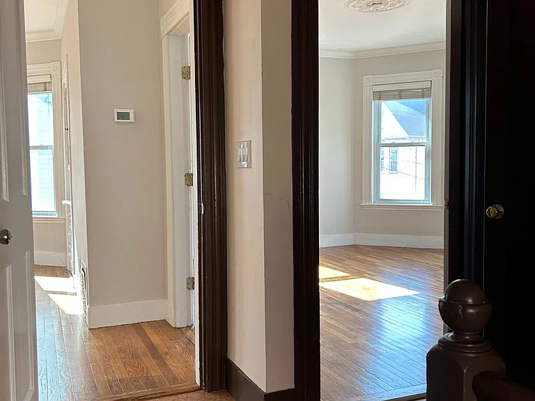 83 Flint St #2 — Photo 21