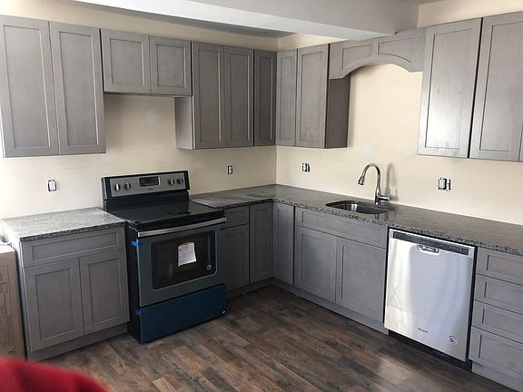 5th image of 38 Oakland Ave