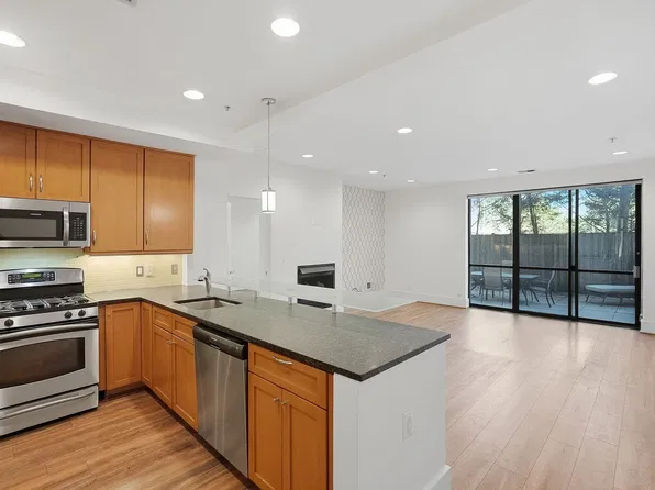 1425 Euclid St NW APT 5, Washington, DC 20009