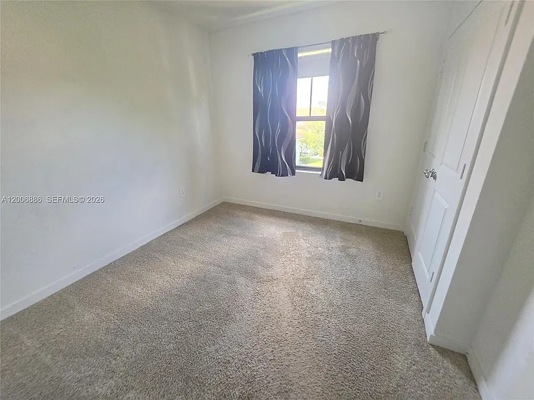 501 NE 1st Dr #501 — Photo 8