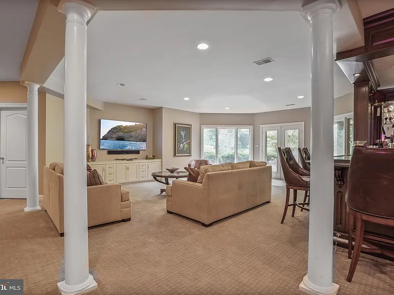 9864 Walker Glen Ct — Photo 67