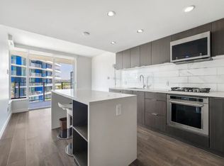 8238 Lord St #706, Vancouver, BC V6P 3K2
