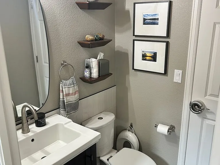 543 Cordova Ct — Photo 32