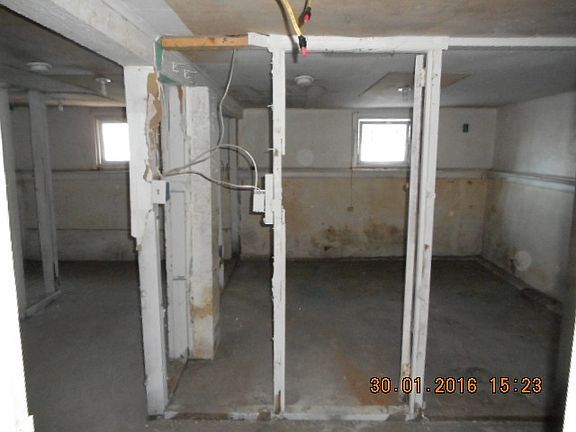 3rd image of 170 N 15th St
