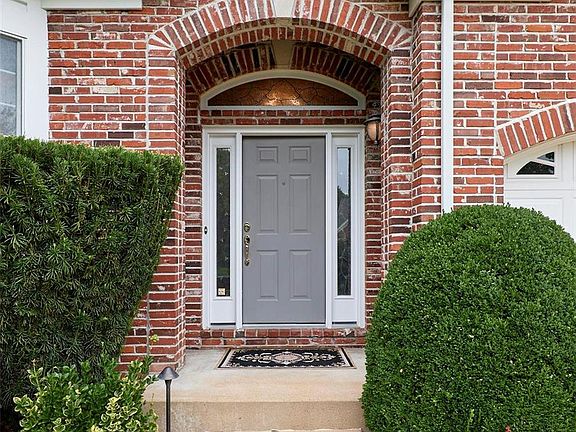 3rd image of 343 Waverly Place Ct