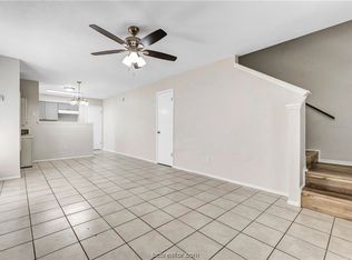 1516 Hawk Tree Dr #B, College Station, TX 77845