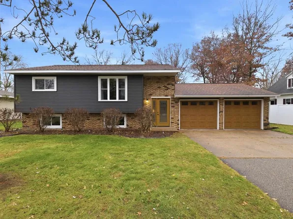 3008 HEFFRON STREET, Stevens Point, WI 54481