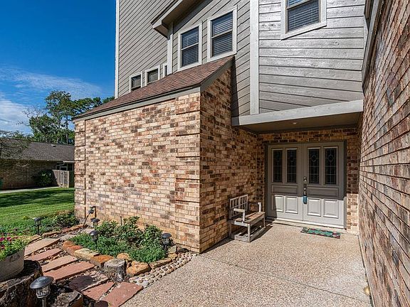 3rd image of 3315 Pebble Beach Blvd