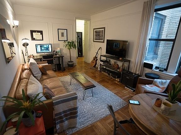 4th image of 330 E 52nd St APT 66