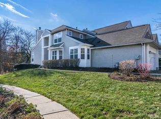 121 Woodmont Dr, Randolph, NJ 07869
