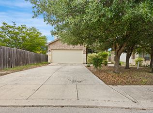 154 Grosbeak Way, San Antonio, TX 78253
