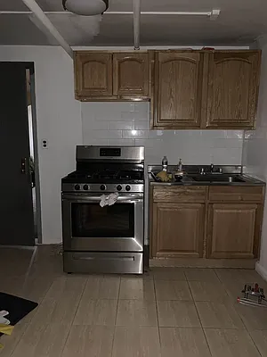Rented by Laura Nguyen, LREB | media 31