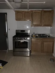 Rented by Laura Nguyen, LREB